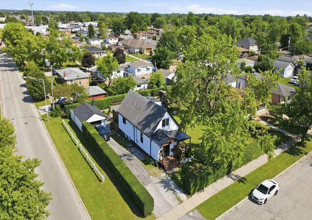 Photo 3 of Single family home for sale at 10801 Menard Ave, Chicago Ridge, IL 60415 | MLS# 12756549 | Listing updated on 2026-10-06
