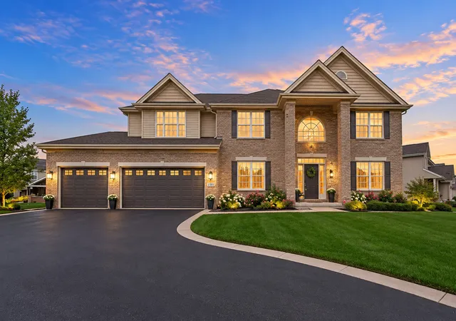Photo 2 of Single family home for sale at 1501 Oakforest Dr, Rockford, IL 61107 | MLS# 12756551 | Listing updated on 2026-09-13