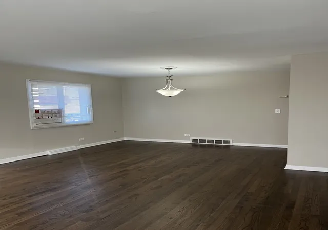 Photo 3 of Townhouse for sale at 4864 Carol St #D, Skokie, IL 60077 | MLS# 12756571 | Listing updated on 2026-09-30