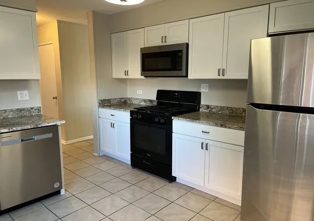 Photo 3 of Townhouse for sale at 4864 Carol St #D, Skokie, IL 60077 | MLS# 12756571 | Listing updated on 2026-09-30