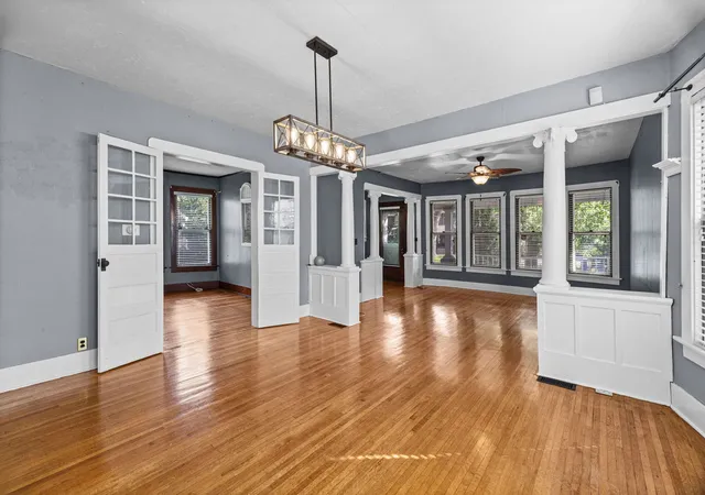 Photo 4 of Single family home for sale at 448 Grand Ave, Aurora, IL 60506 | MLS# 12756573 | Listing updated on 2026-09-24