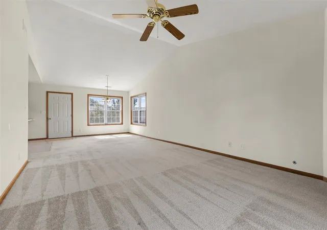 Listing Photo 3 - Condo for sale in building located at 6422 Oak Crest Ln, Loves Park, IL 61111 - Unit #6422