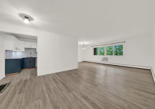 Photo 4 of Condo for sale at 10015 Beverly Dr #404, Skokie, IL 60076 | MLS# 12756583 | Listing updated on 2026-10-06