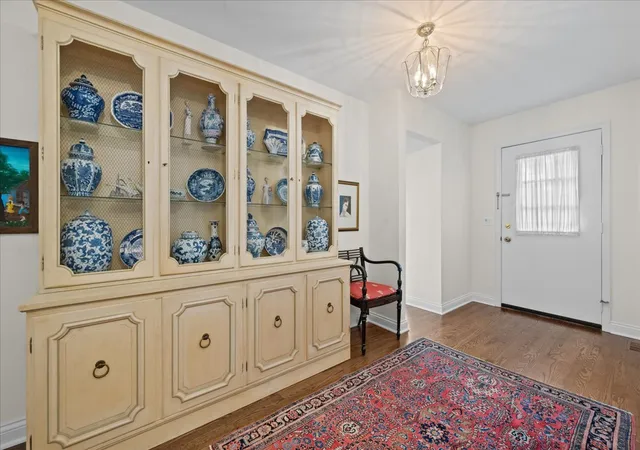 Photo 3 of Single family home for sale at 12 The Ct Of Lagoon View, Northbrook, IL 60062 | MLS# 12756627 | Listing updated on 2026-10-07