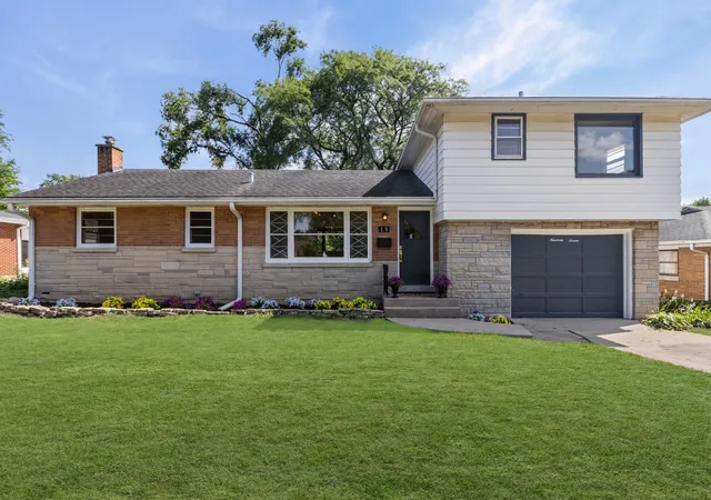 Photo 1 of Single family home for sale at 19 7th Street, Downers Grove, IL 60515 | MLS# 12756653 | Listing updated on 2026-09-16