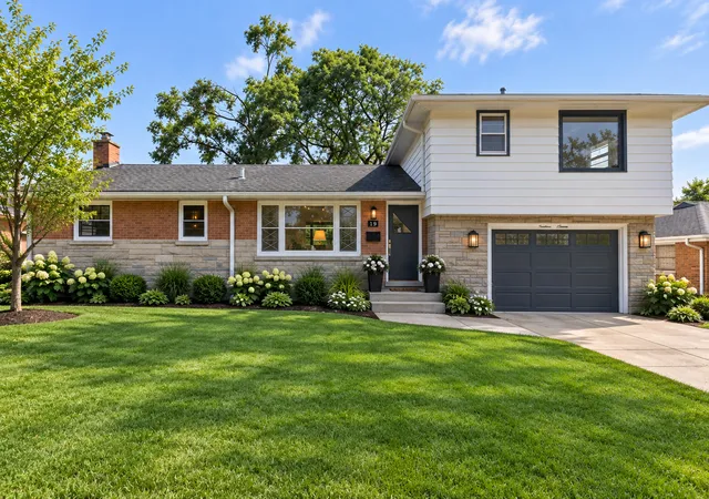 Photo 2 of Single family home for sale at 19 7th Street, Downers Grove, IL 60515 | MLS# 12756653 | Listing updated on 2026-09-16