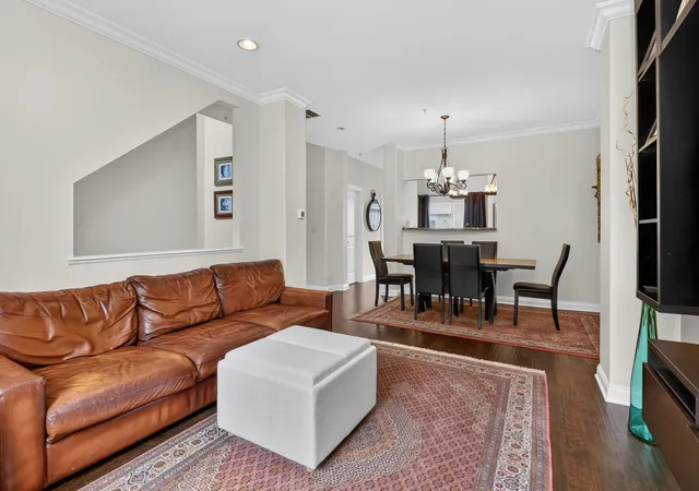 Photo 4 of Townhouse for sale at 754 Hanbury Dr #754, Des Plaines, IL 60016 | MLS# 12756657 | Listing updated on 2026-09-18