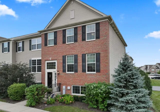 Photo 2 of Townhouse for sale at (Undisclosed), South Elgin, IL 60177 | MLS# 12756665 | Listing updated on 2026-09-17