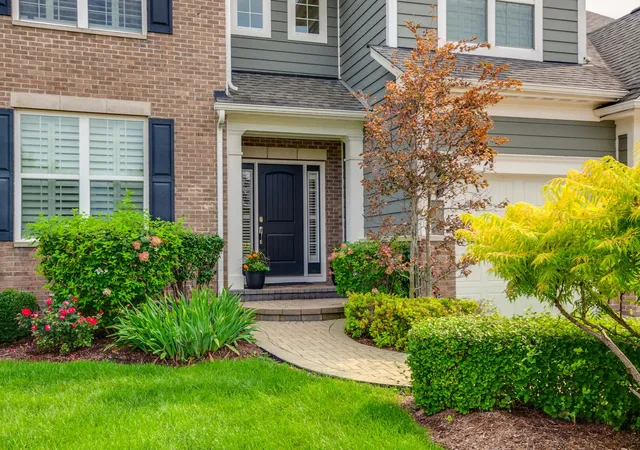 Photo 2 of Single family home for sale at 1945 Jordan Ter, Buffalo Grove, IL 60089 | MLS# 12756676 | Listing updated on 2026-09-25