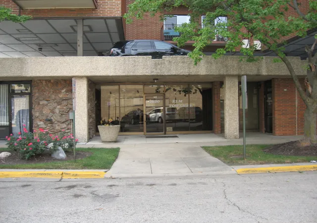 Photo 3 of Townhouse for sale at 7830 W North Ave #705, Elmwood Park, IL 60707 | MLS# 12756679 | Listing updated on 2026-09-19