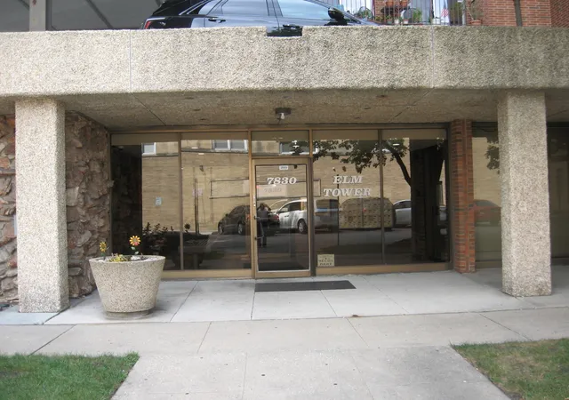 Photo 4 of Townhouse for sale at 7830 W North Ave #705, Elmwood Park, IL 60707 | MLS# 12756679 | Listing updated on 2026-09-19