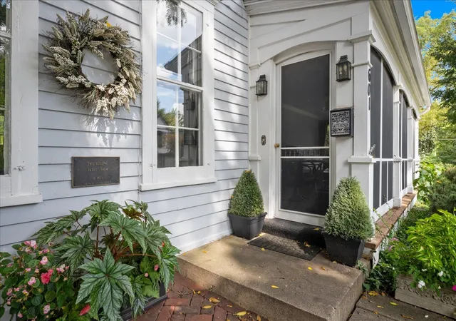 Photo 2 of Single family home for sale at 601 South St, Geneva, IL 60134 | MLS# 12756689 | Listing updated on 2026-09-24
