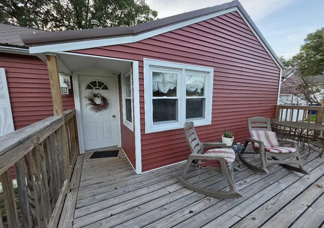 Photo 3 of Single family home for sale at 534 Tar Spring Dr, Carmi, IL 62821 | MLS# 12756693 | Listing updated on 2026-09-16