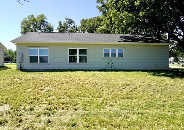 Photo 24 of Single family home for sale at 304 Elm St, Mclean, IL 61754 | MLS# 12756694 | Listing updated on 2026-09-13
