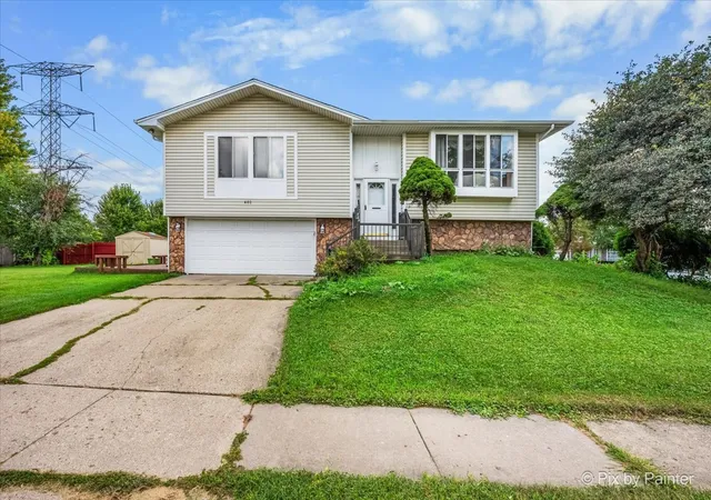 Photo 1 of Single family home for sale at 401 Longford Dr, Elgin, IL 60120 | MLS# 12756708 | Listing updated on 2026-09-16