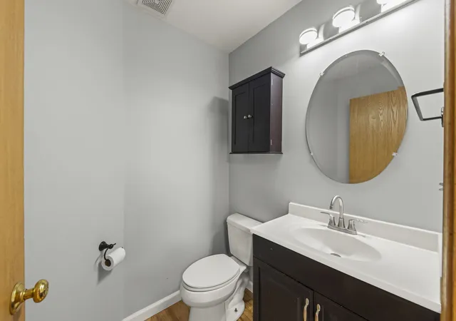 Photo 4 of Single family home for sale at 21544 Essex Dr, Crest Hill, IL 60403 | MLS# 12756715 | Listing updated on 2026-09-17