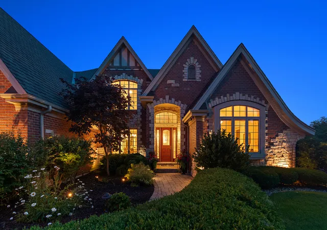 Photo 4 of Single family home for sale at 22602 Granite Dr, Frankfort, IL 60423 | MLS# 12756725 | Listing updated on 2026-10-30