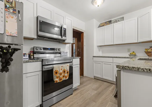 Photo 2 of Single family home for sale at 2422 Ridge Ave, Rockford, IL 61103 | MLS# 12756739 | Listing updated on 2026-09-16