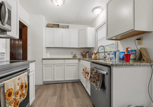 Photo 3 of Single family home for sale at 2422 Ridge Ave, Rockford, IL 61103 | MLS# 12756739 | Listing updated on 2026-09-16