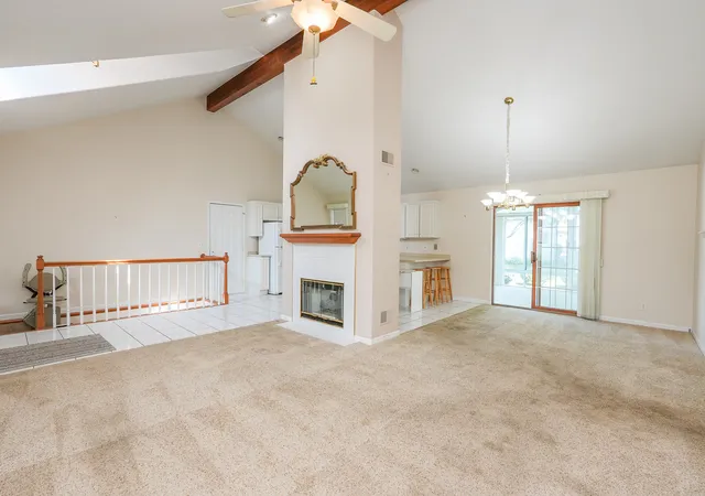 Photo 3 of House for sale at 405 Sorin Cir, Manteno, IL 60950 | MLS# 12756742 | Listing updated on 2026-09-15