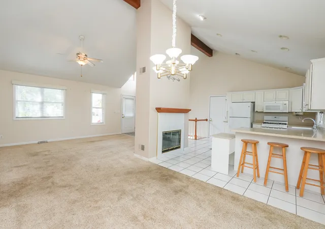 Photo 4 of House for sale at 405 Sorin Cir, Manteno, IL 60950 | MLS# 12756742 | Listing updated on 2026-09-15