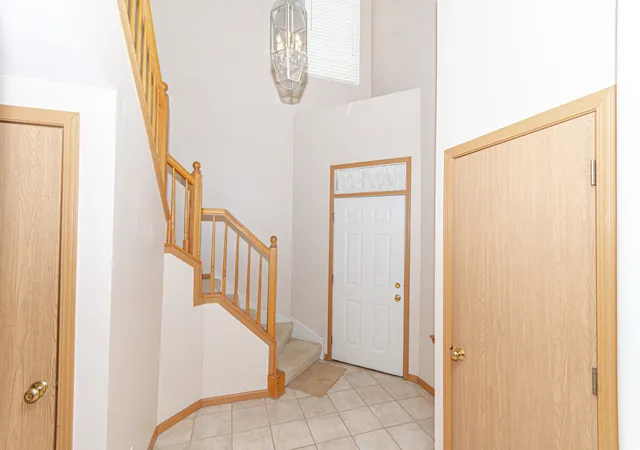 Listing Photo 5 - Condo for sale in building located at 502 Le Moyne Ave, Romeoville, IL 60446