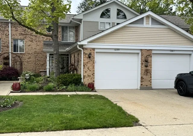 Photo 1 of Condo for sale at 1059 Courtland Dr, Buffalo Grove, IL 60089 | MLS# 12756758 | Listing updated on 2026-09-27
