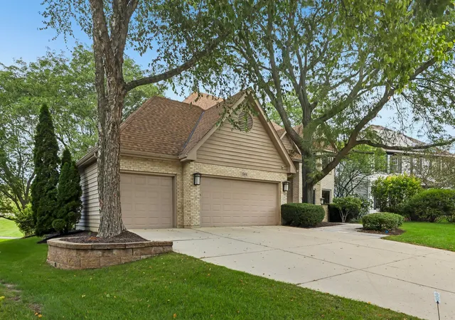 Photo 2 of Single family home for sale at 1504 Greenlake Dr, Aurora, IL 60502 | MLS# 12756760 | Listing updated on 2026-09-17