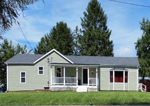 Photo 1 of Single family home for sale at 815 N 7th Street, Carbon Hill, IL 60416 | MLS# 12756766 | Listing updated on 2026-09-23