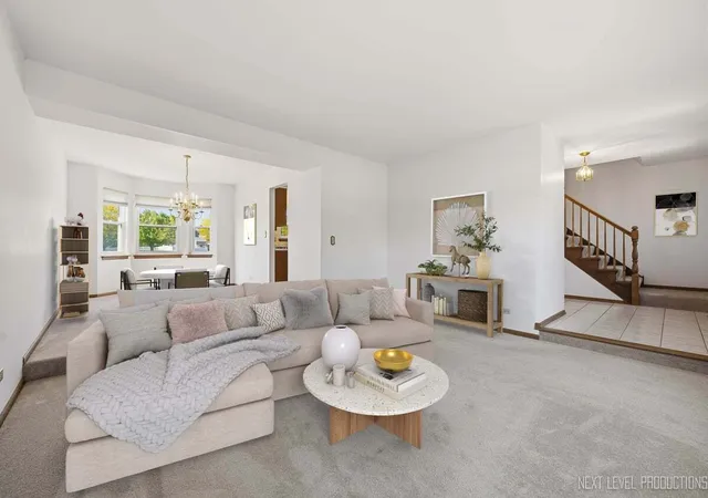 Photo 1 of Single family home for sale at 923 Ridge Trl, Carol Stream, IL 60188 | MLS# 12756769 | Listing updated on 2026-10-07