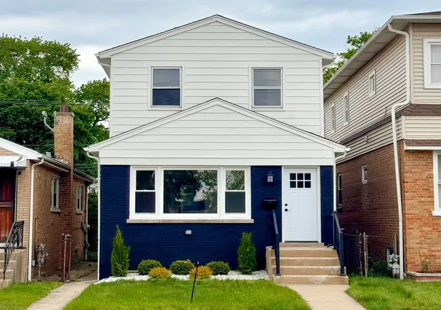 Photo 1 of Single family home for sale at 6218 W Foster Ave, Chicago, IL 60630 | MLS# 12756771 | Listing updated on 2026-09-22