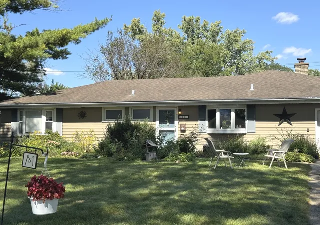 Photo 2 of Single family home for sale at 603 Wakeman Ave, Wheaton, IL 60187 | MLS# 12756774 | Listing updated on 2026-10-09