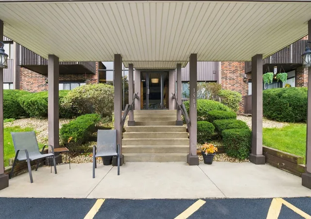 Photo 2 of Condo for sale at 1503 Woodbridge Rd #2G, Joliet, IL 60436 | MLS# 12756790 | Listing updated on 2026-09-18
