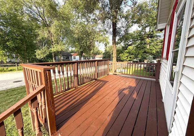 Photo 2 of Single family home for sale at 916 Audrey Ave, Joliet, IL 60436 | MLS# 12756804 | Listing updated on 2026-09-17