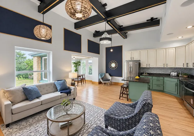 Photo 3 of Condo for sale at 4825 S Prairie Ave #4, Chicago, IL 60615 | MLS# 12756805 | Listing updated on 2026-09-16