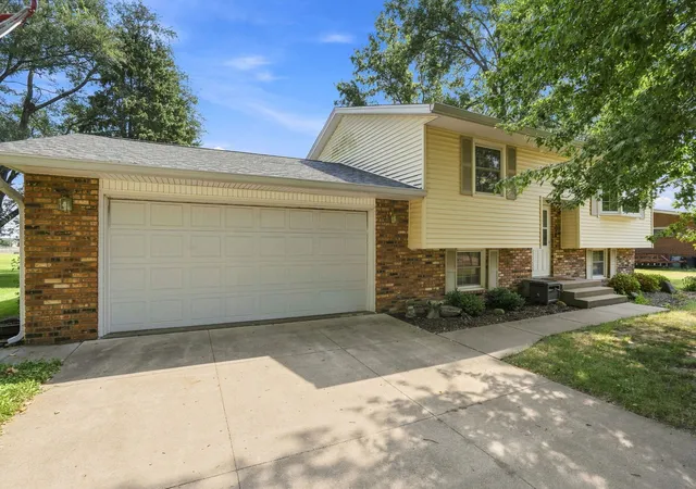 Photo 2 of Sale Pending at 1311 14th Street, Orion, IL 61273 | MLS# 12756824 | Listing updated on 2026-10-01
