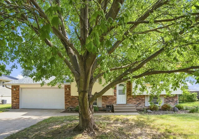 Photo 3 of Sale Pending at 1311 14th Street, Orion, IL 61273 | MLS# 12756824 | Listing updated on 2026-10-01