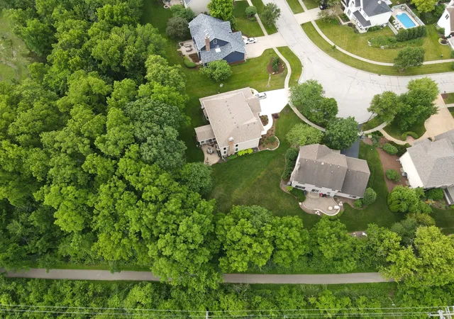Photo 4 of Single family home for sale at 1500 Flag Day Dr, Batavia, IL 60510 | MLS# 12756841 | Listing updated on 2026-09-16