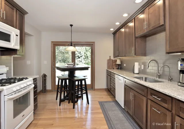 Photo 4 of Single family home for sale at 3924 Shiloh Dr, Johnsburg, IL 60051 | MLS# 12756854 | Listing updated on 2026-09-13