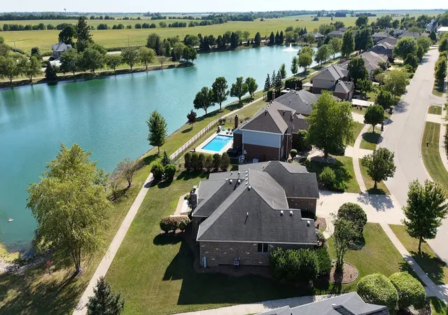 Photo 2 of Single family home for sale at 2874 Ryan Dr, New Lenox, IL 60451 | MLS# 12756855 | Listing updated on 2026-10-02