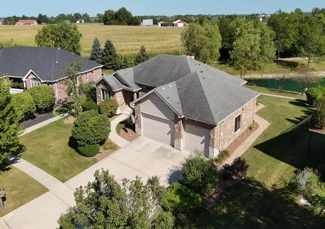 Photo 4 of Single family home for sale at 2874 Ryan Dr, New Lenox, IL 60451 | MLS# 12756855 | Listing updated on 2026-09-12
