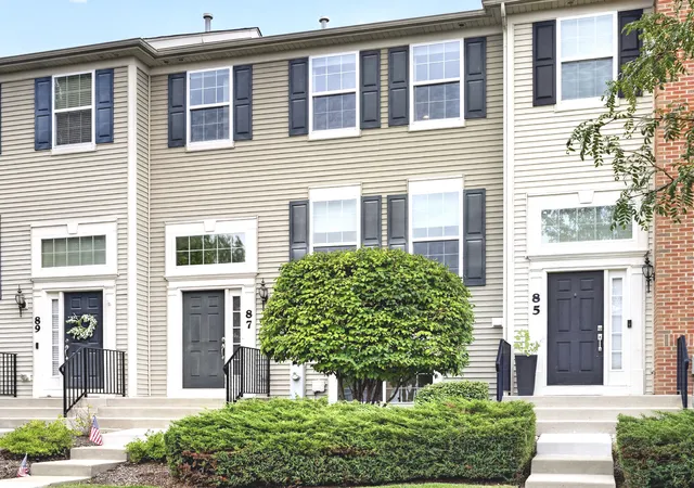 Photo 1 of Sale Pending at 87 Valencia Pkwy, Gilberts, IL 60136 | MLS# 12756870 | Listing updated on 2026-09-19