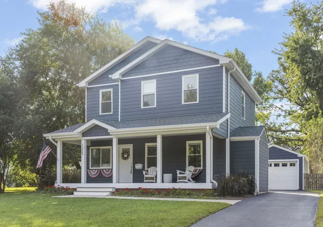 Photo 1 of Single family home for sale at 1225 Ash St, St. Charles, IL 60174 | MLS# 12756891 | Listing updated on 2026-09-14