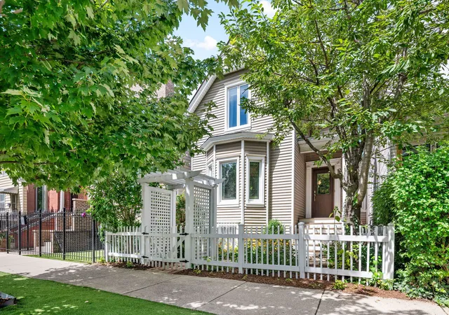 Photo 1 of Sale Pending at 2520 W Medill Ave, Chicago, IL 60647 | MLS# 12756900 | Listing updated on 2026-09-29