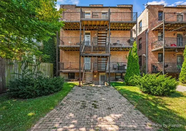 Listing Photo 2 - Condo for sale in building located at 5207 S Indiana Ave, Chicago, IL 60615 - Unit #2