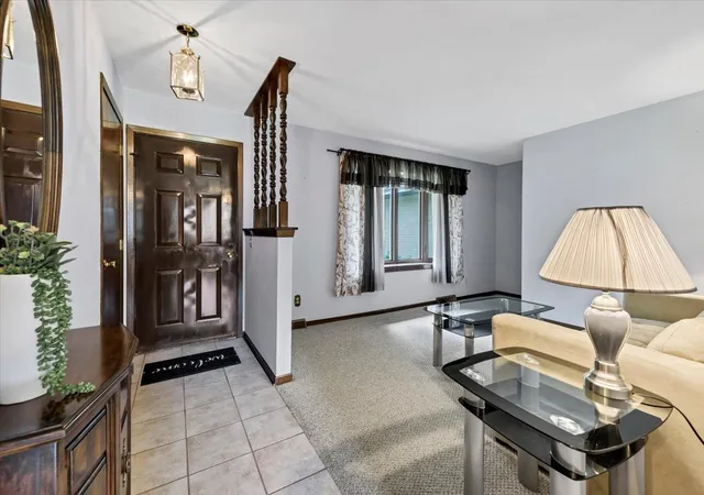Photo 2 of Single family home for sale at 3932 Lemans Dr, Rockford, IL 61101 | MLS# 12756912 | Listing updated on 2026-10-04