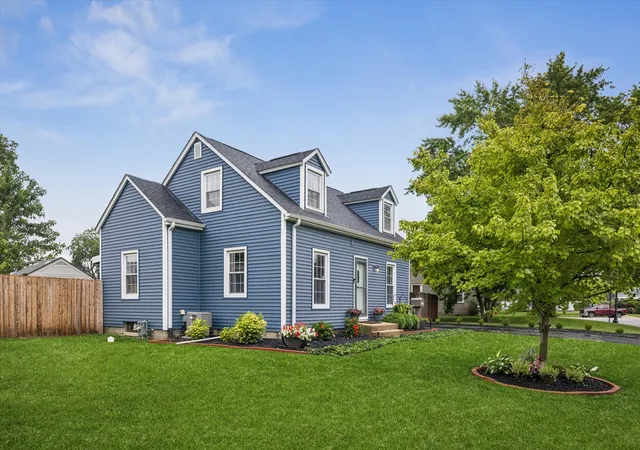 Photo 3 of Single family home for sale at 1703 Terrace Ave, Joliet, IL 60435 | MLS# 12756922 | Listing updated on 2026-10-05