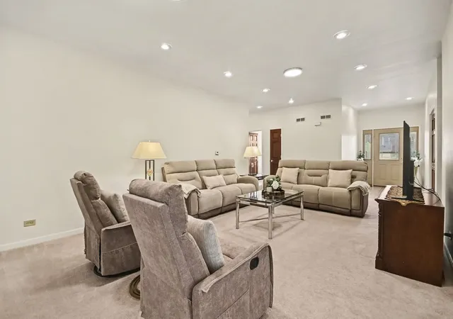 Photo 3 of Single family home for sale at 1232 Lakewood Dr, Somonauk, IL 60552 | MLS# 12756927 | Listing updated on 2026-09-26