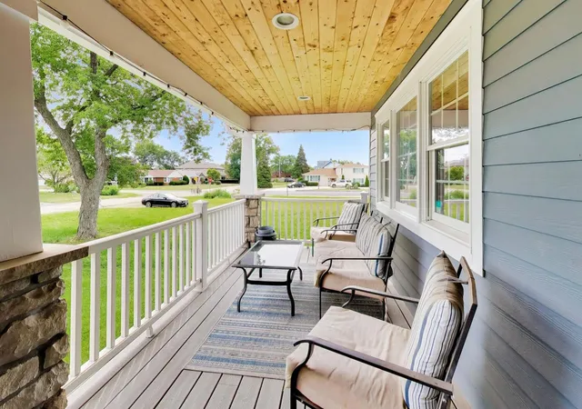 Photo 2 of Single family home for sale at 5608 N Fairview Ave, Chicago, IL 60631 | MLS# 12756940 | Listing updated on 2026-09-15