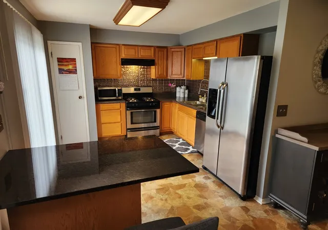 Photo 2 of Townhouse for sale at 4141 Continental Dr, Waukegan, IL 60087 | MLS# 12756944 | Listing updated on 2026-10-06